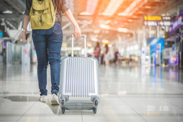 beauty-asian-woman-traveling-and-holding-suitcase-in-the-airport-people ...