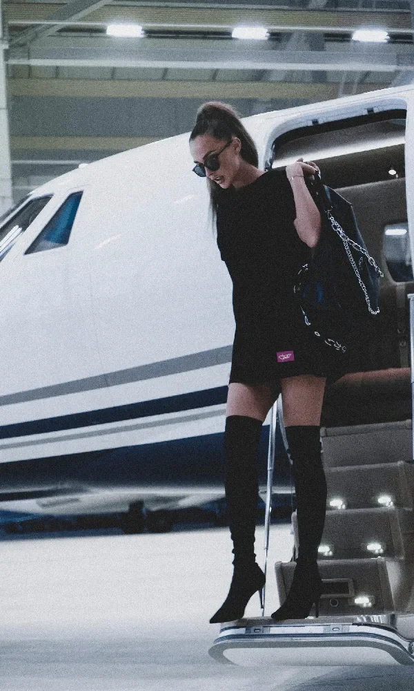 side-view-woman-getting-out-car_23-2149901460-1-qsjbxccetjyrh2ab9q3amuaug06eyke-2